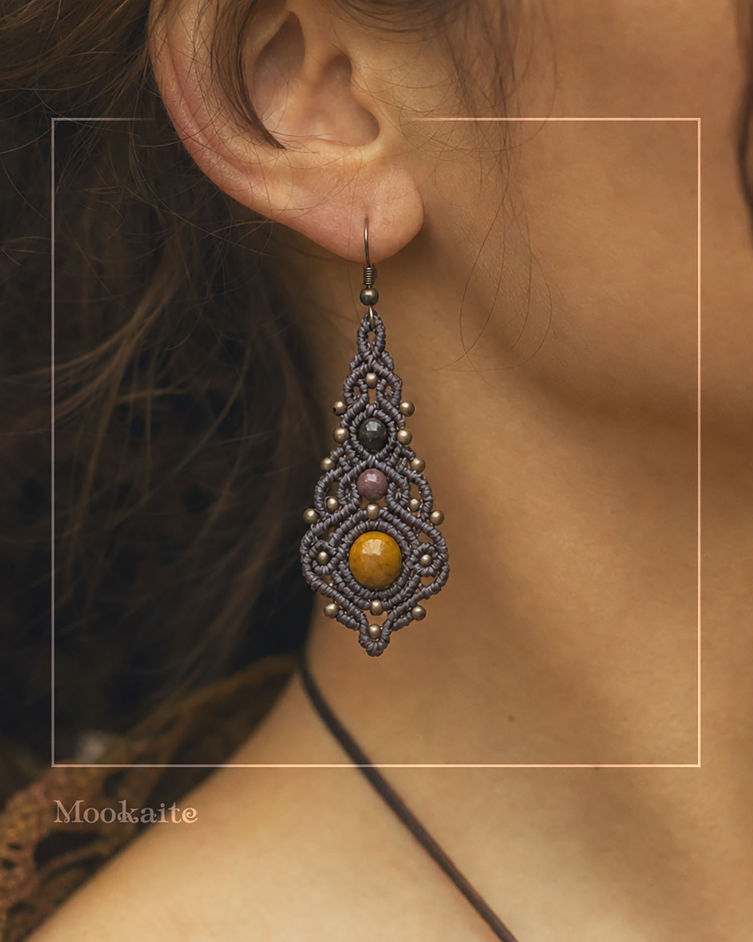 Tusitalka_macrame earrings_narya_light purple_mookaite 3