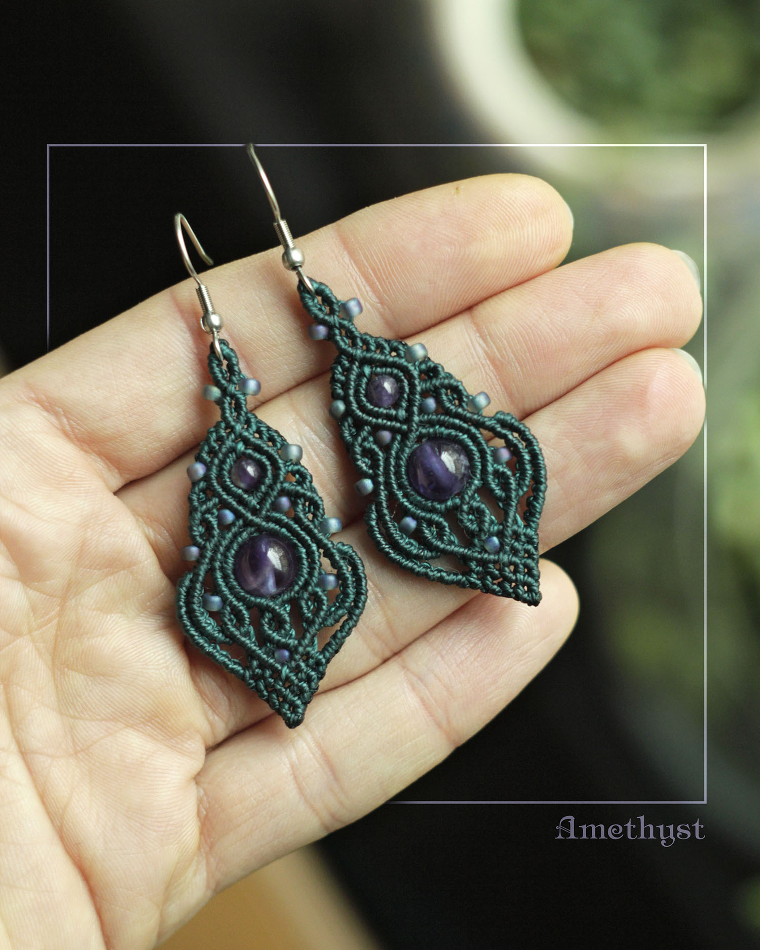 Tusitalka_macrame earrings_narya_teal_amethyst 2
