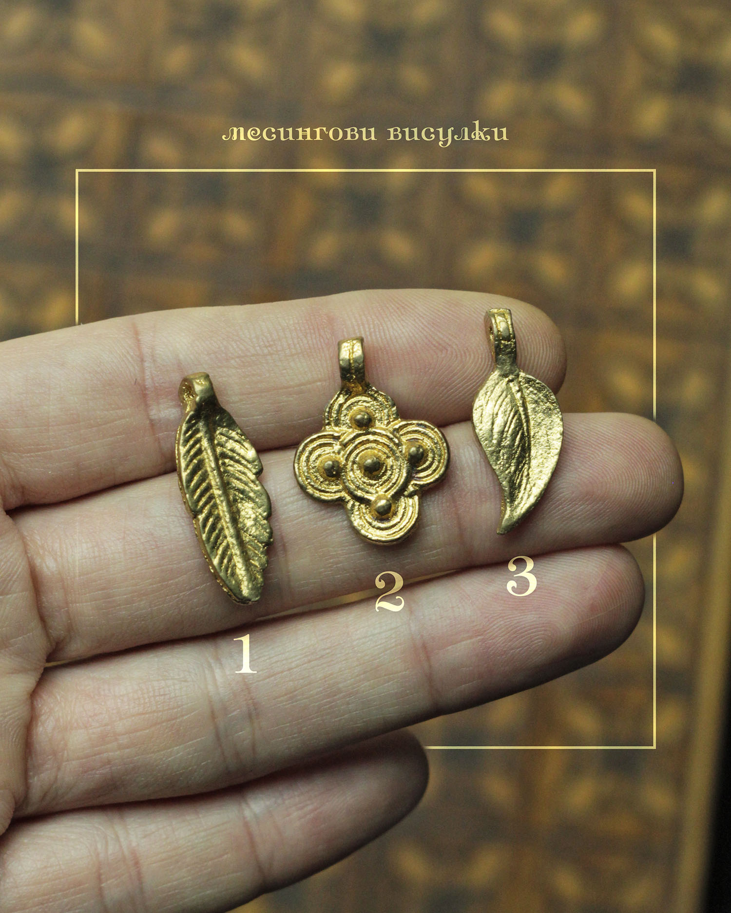 Tusitalka_brass pendants 1