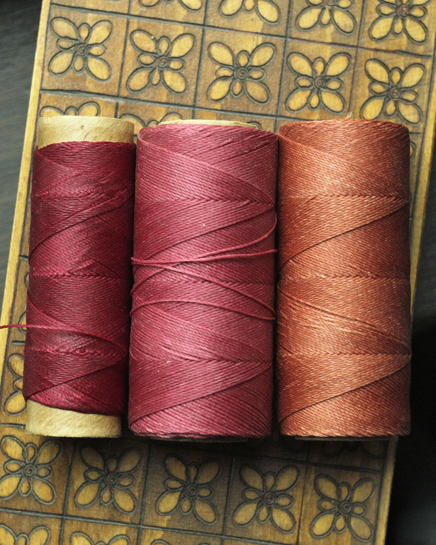 Tusitalka_macrame thread_red