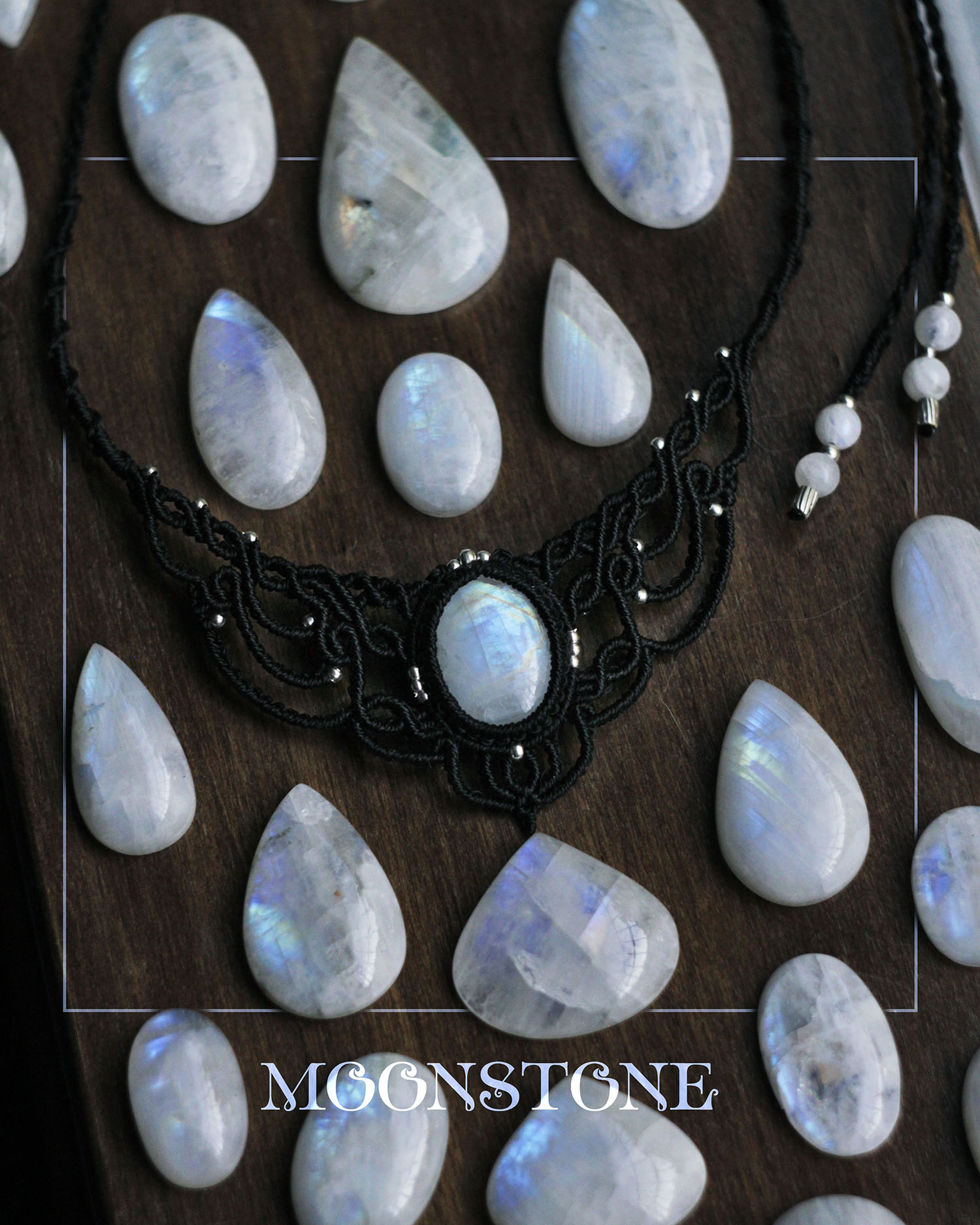 Tusitalka_macrame_choker-necklace_black_moonstone 1